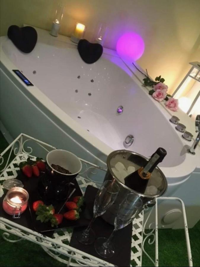 B&B Ravenna In Love Relax Conventello Εξωτερικό φωτογραφία